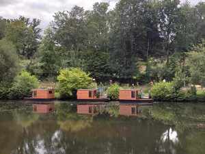 Dormir en cabane sur le Canal de Nantes à Brest